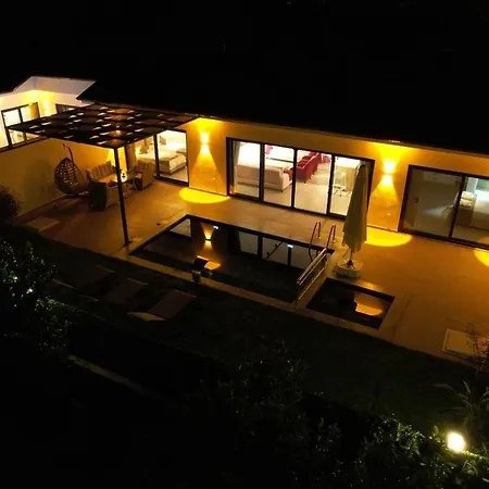 Villa Nature Lux *